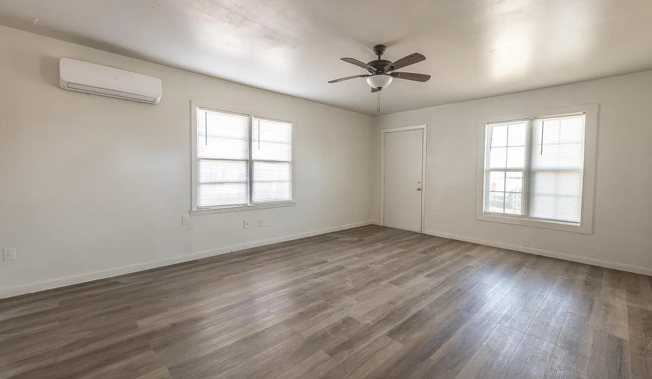 Photo 7 — 2609 Auburn Street, Lubbock, TX 79415