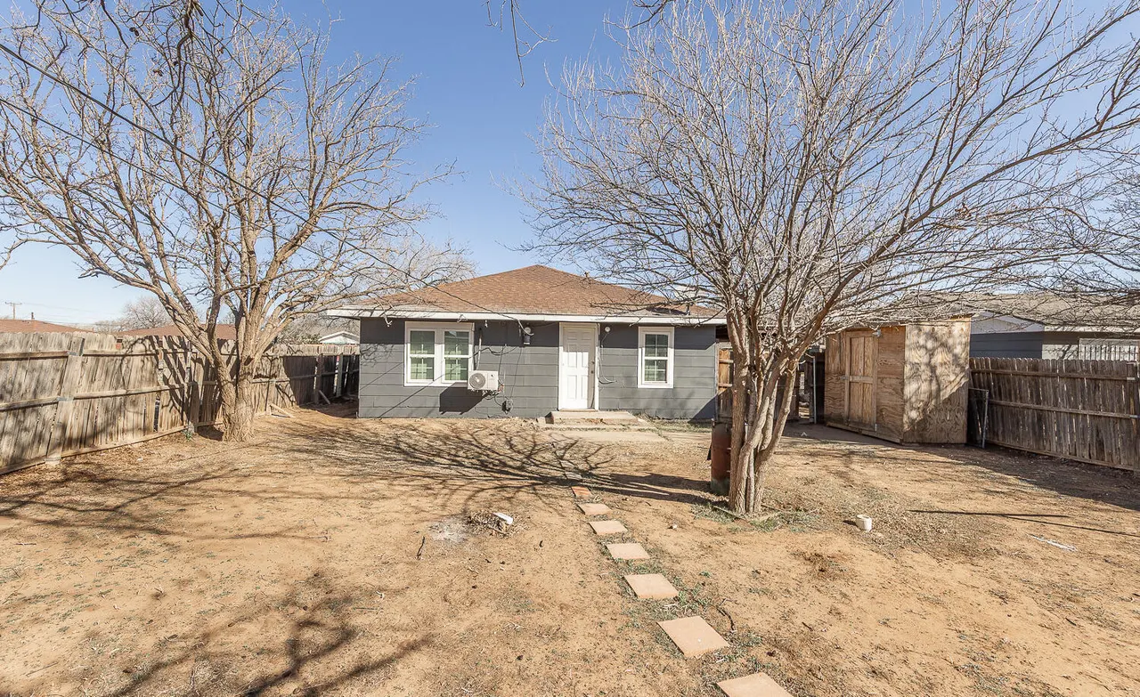 Photo 16 — 2609 Auburn Street, Lubbock, TX 79415