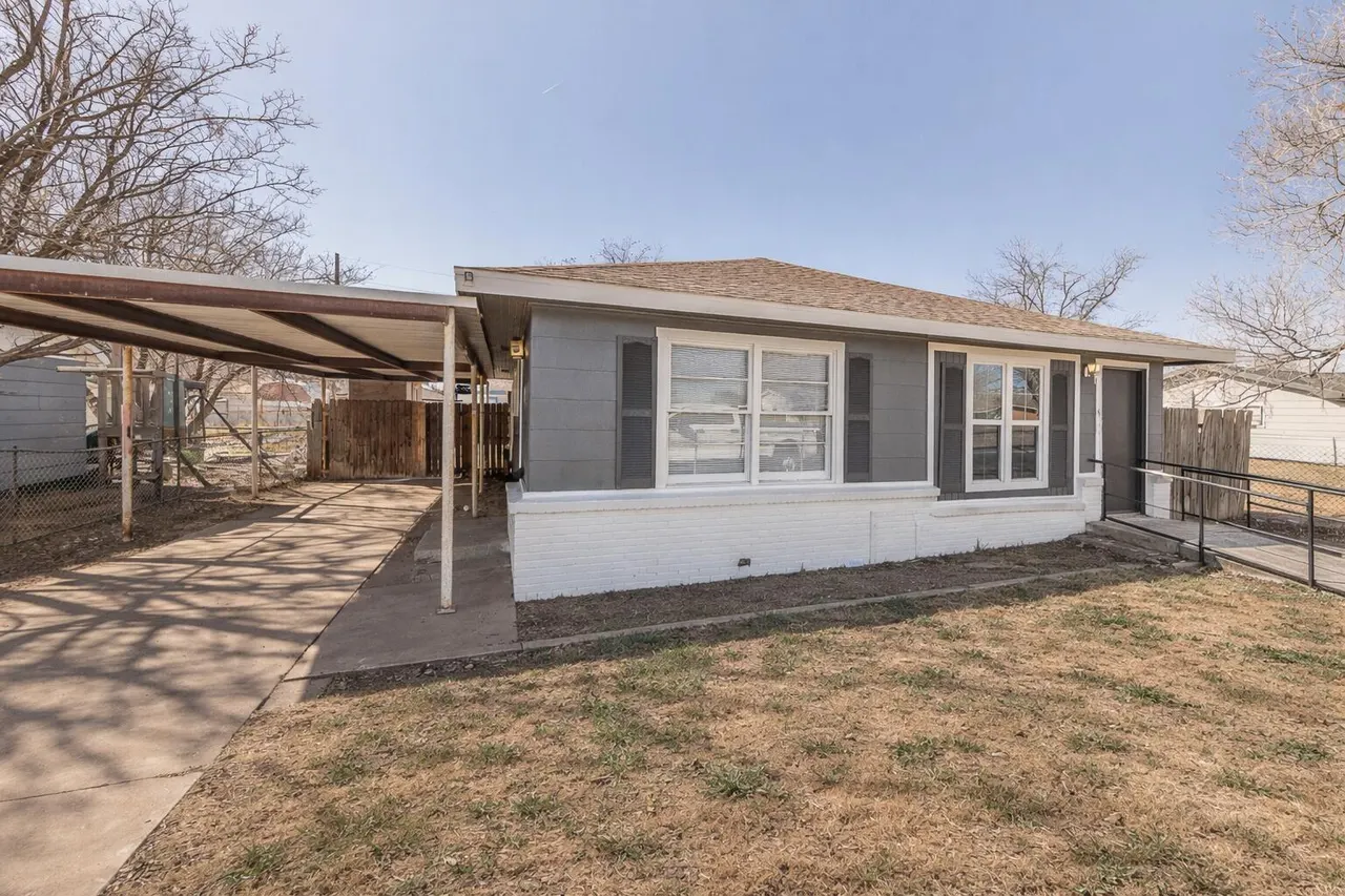 Photo 14 — 2609 Auburn Street, Lubbock, TX 79415
