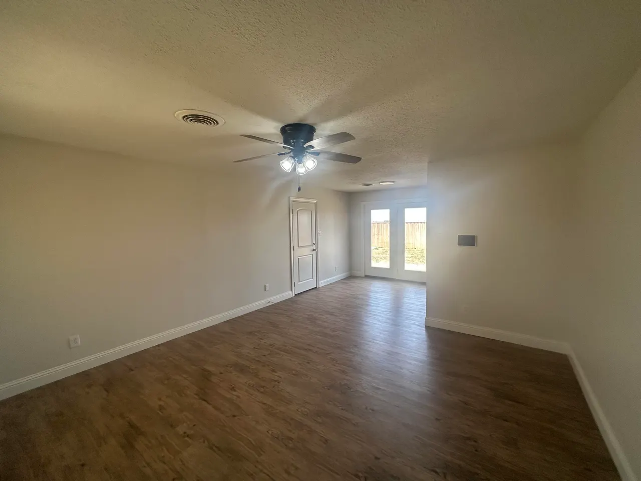 Photo 2 — 111 Bobby Street, Levelland, TX 79336