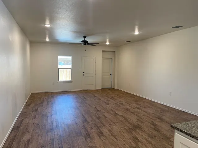 Photo 4 — 5536 Kemper Street, Lubbock, TX 79416