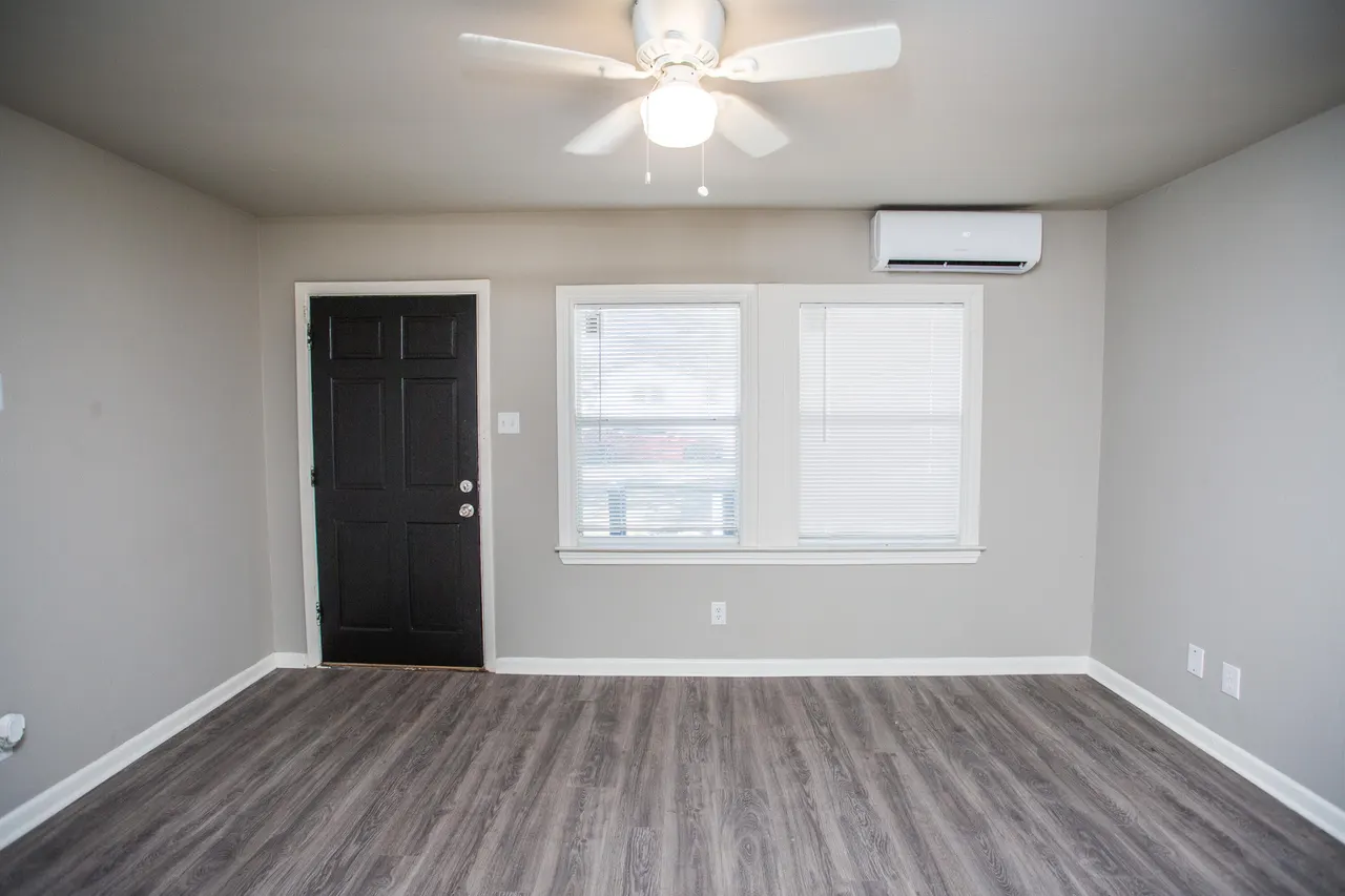Photo 16 — 4629 Elgin Avenue, Lubbock, TX 79413