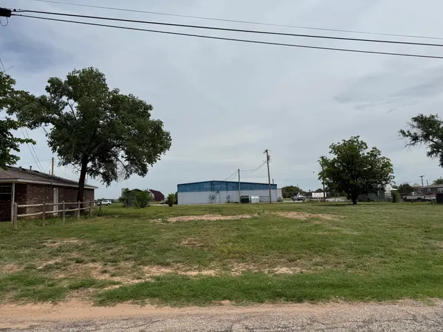 Front exterior — 522 N 9th Street, Memphis, TX 79245