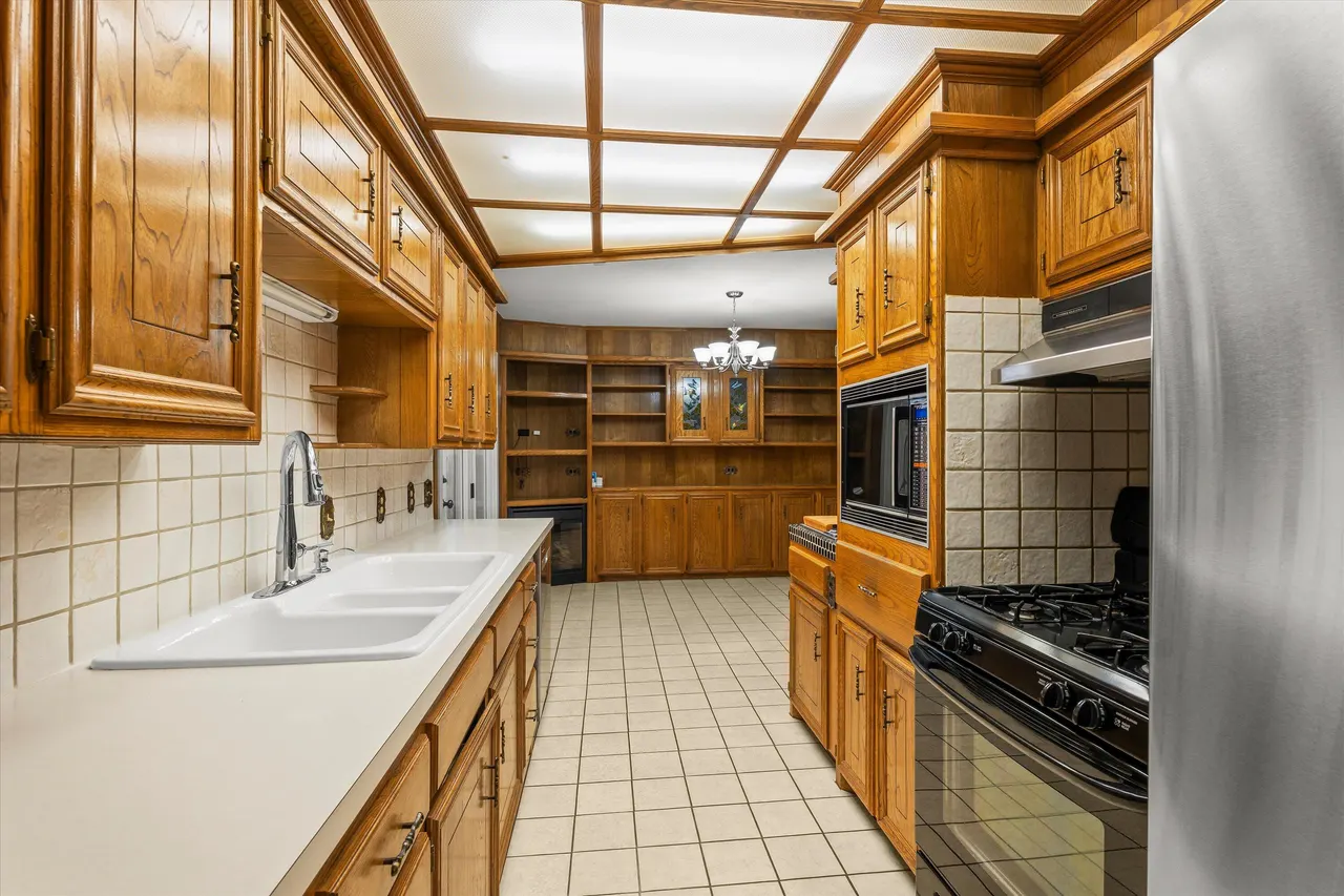 Photo 11 — 1216 Avenue I, Levelland, TX 79336