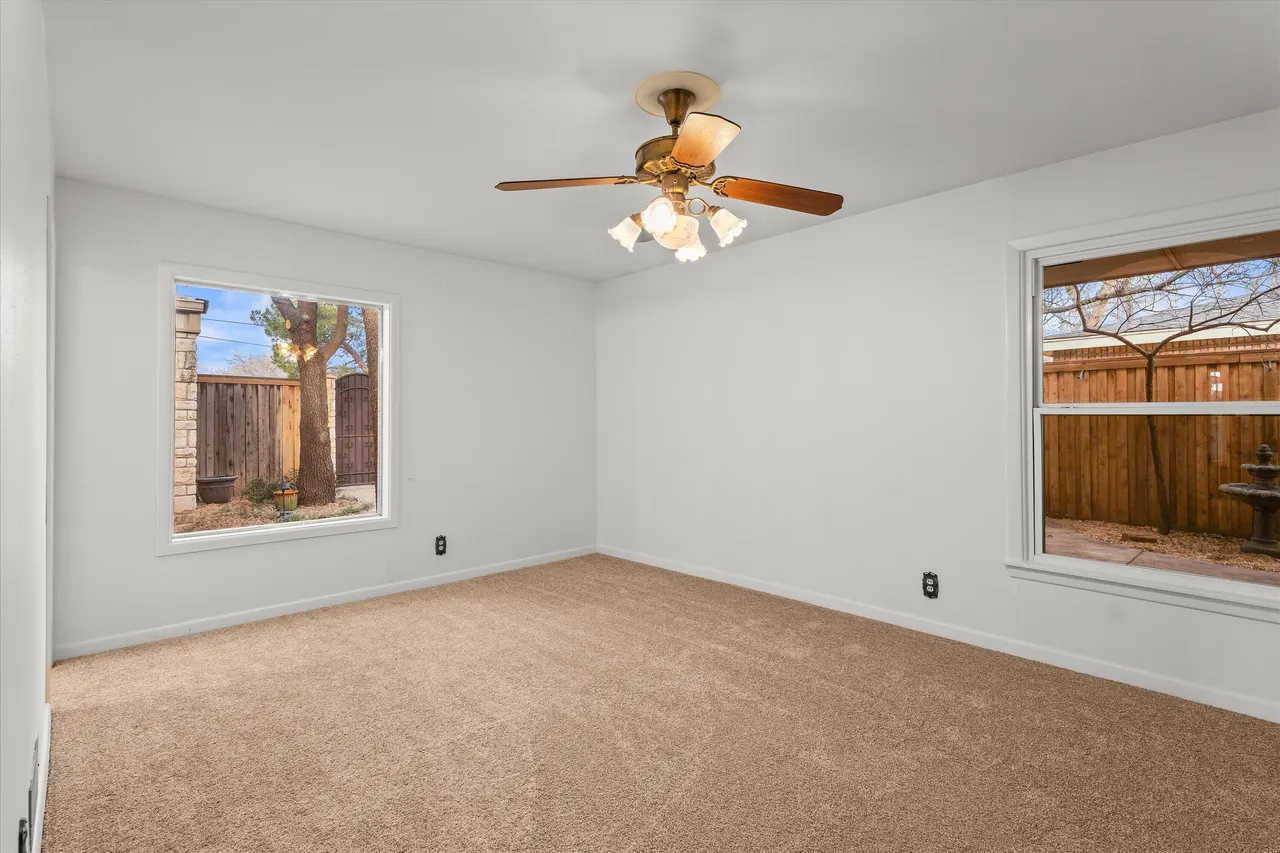 Photo 13 — 1216 Avenue I, Levelland, TX 79336
