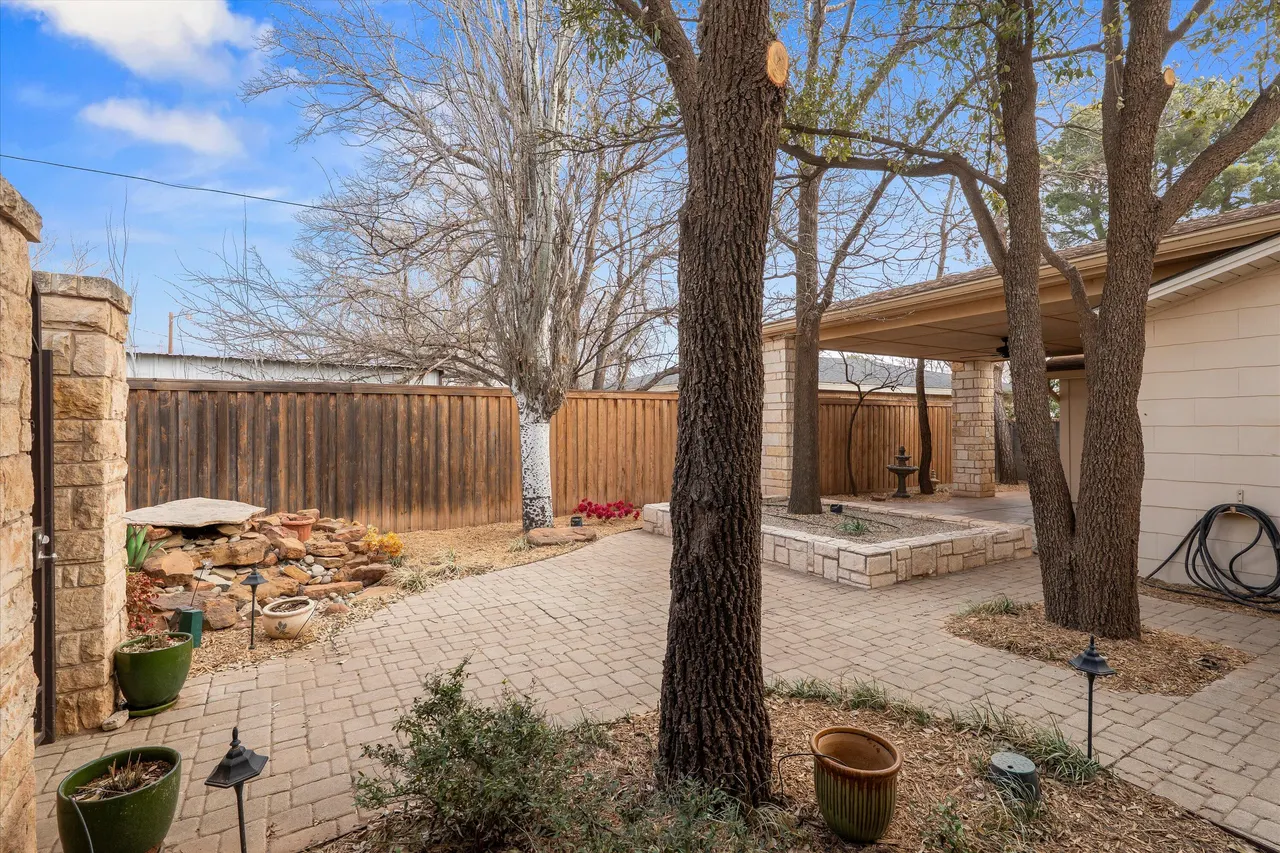 Photo 25 — 1216 Avenue I, Levelland, TX 79336