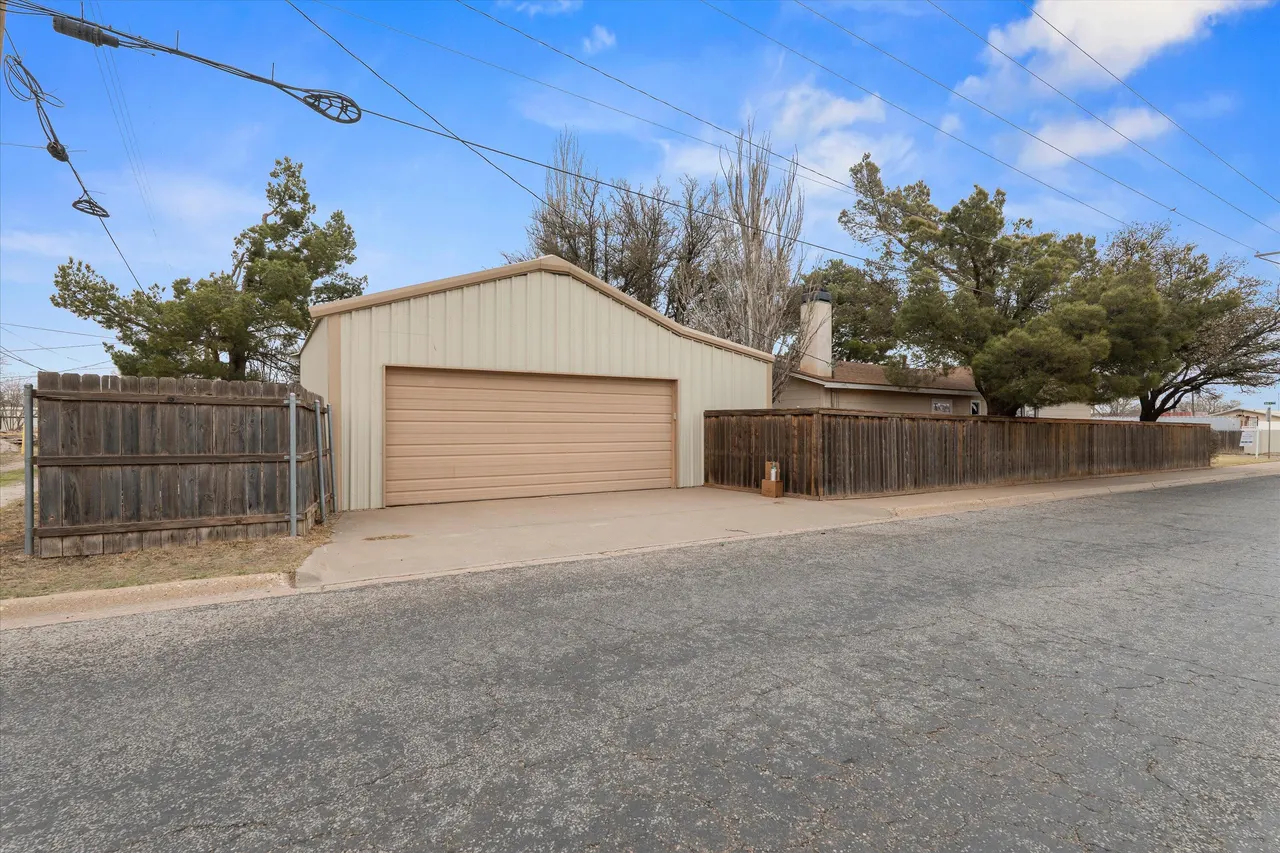 Photo 30 — 1216 Avenue I, Levelland, TX 79336