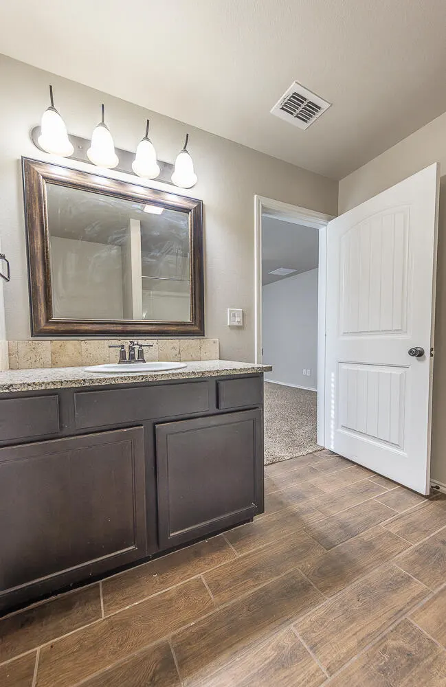 Photo 13 — 3719 Pontiac Avenue, Lubbock, TX 79407