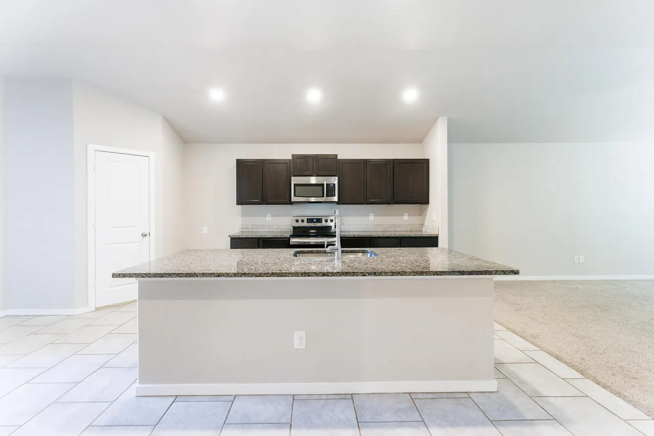 Photo 11 — 7322 29th Street, Lubbock, TX 79407