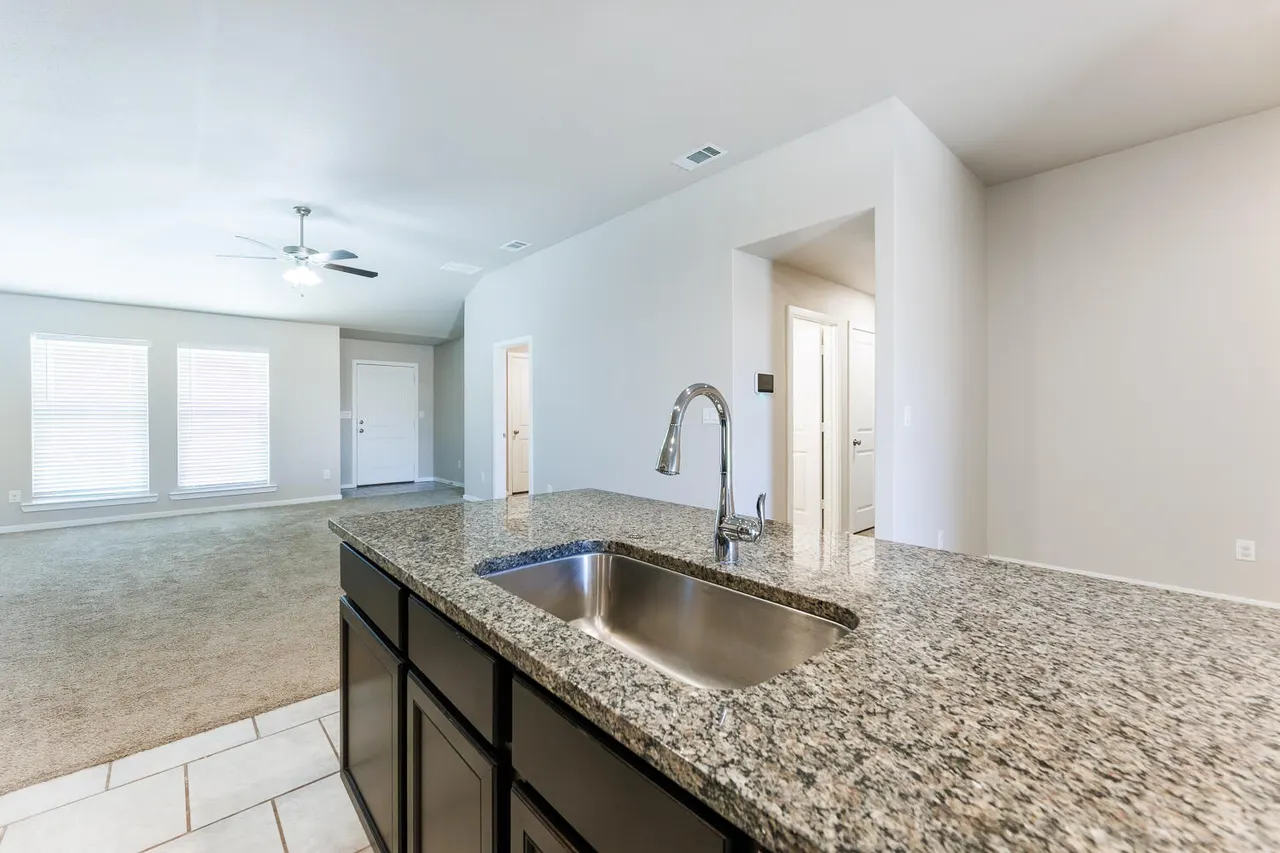 Photo 15 — 7322 29th Street, Lubbock, TX 79407