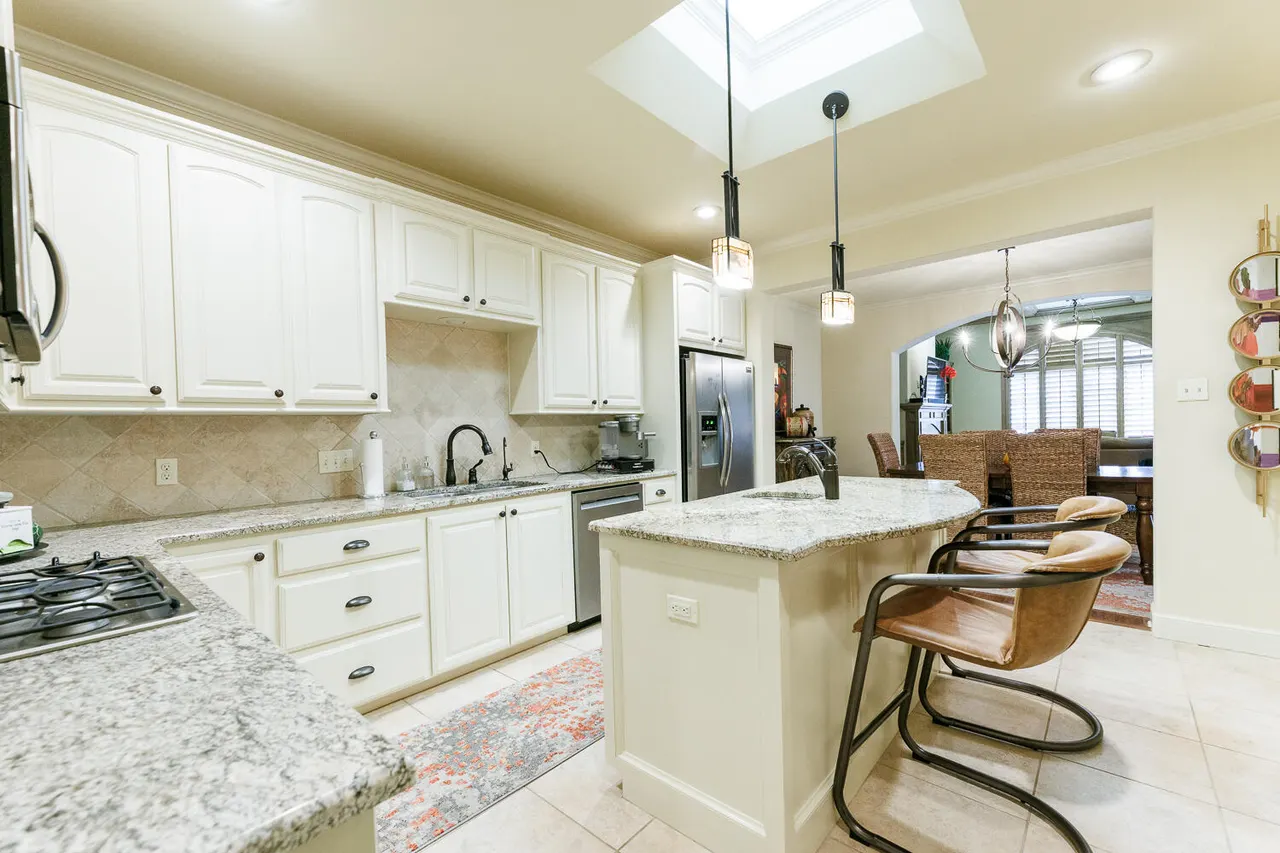 Photo 9 — 4501 19th Street #1, Lubbock, TX 79407