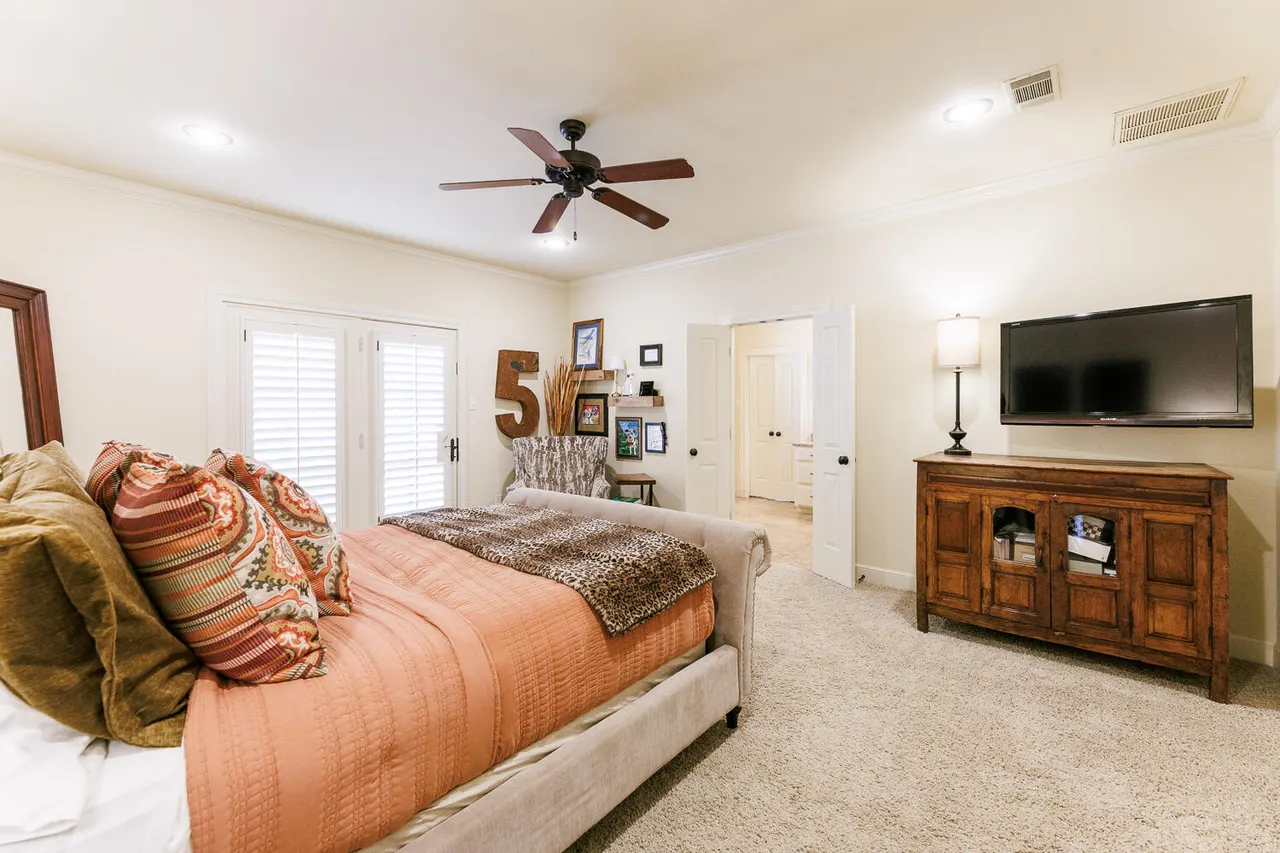 Photo 10 — 4501 19th Street #1, Lubbock, TX 79407