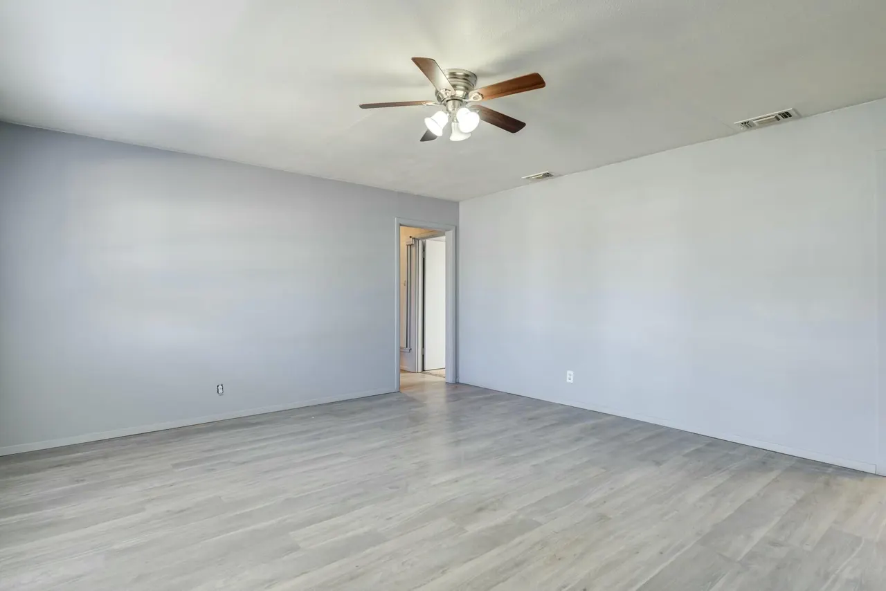 Photo 4 — 3013 45th Street, Lubbock, TX 79413