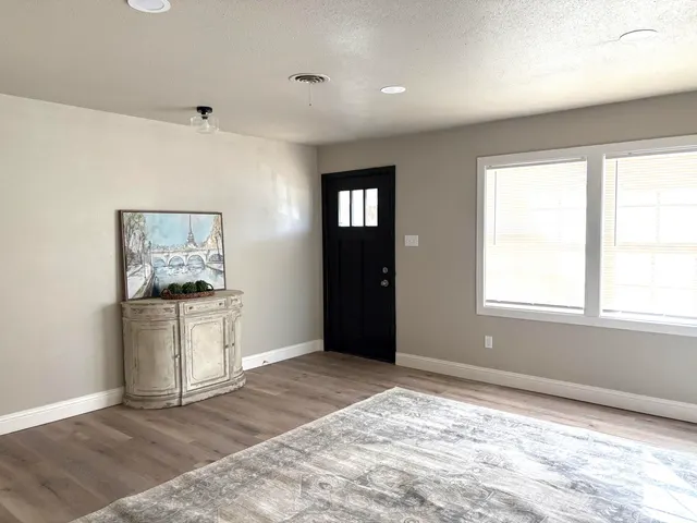 Photo 8 — 802 S Lons Street, Brownfield, TX 79316