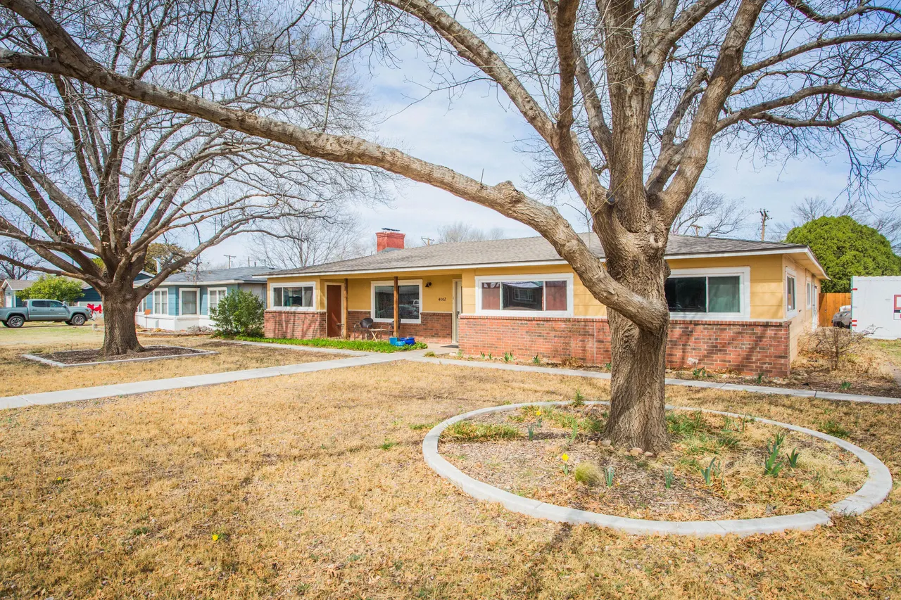 Photo 2 — 4002 43rd Street, Lubbock, TX 79413