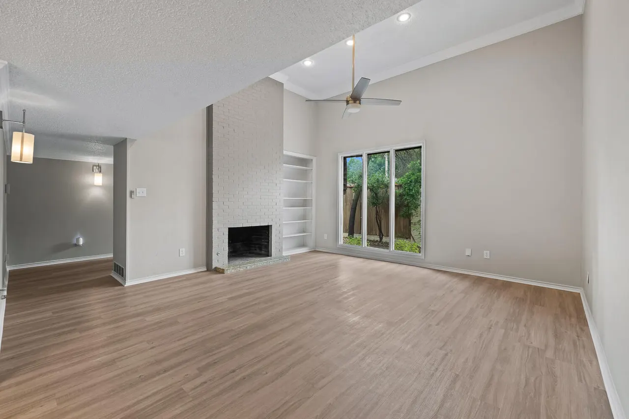 Photo 8 — 2302 Slide Road 35, Lubbock, TX 79407