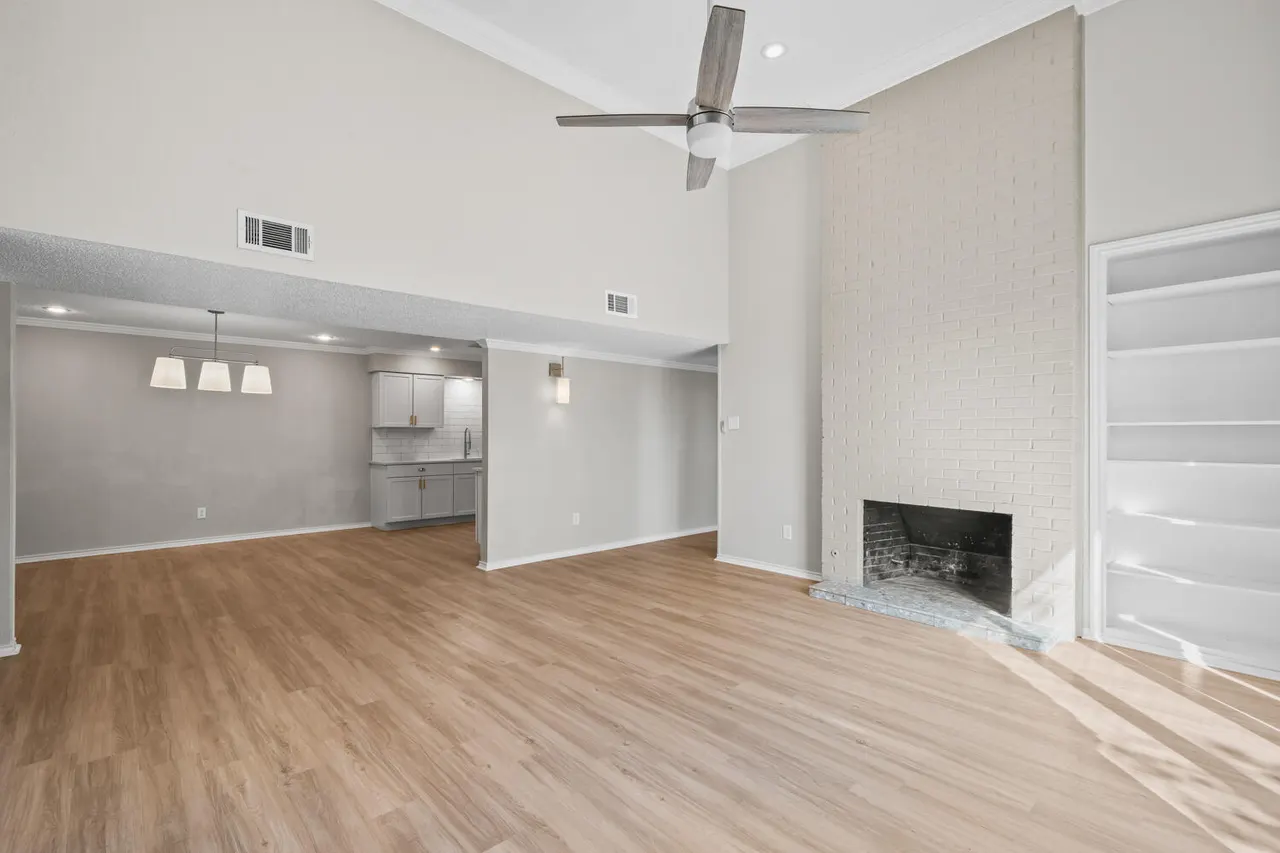 Photo 2 — 2302 Slide Road 35, Lubbock, TX 79407