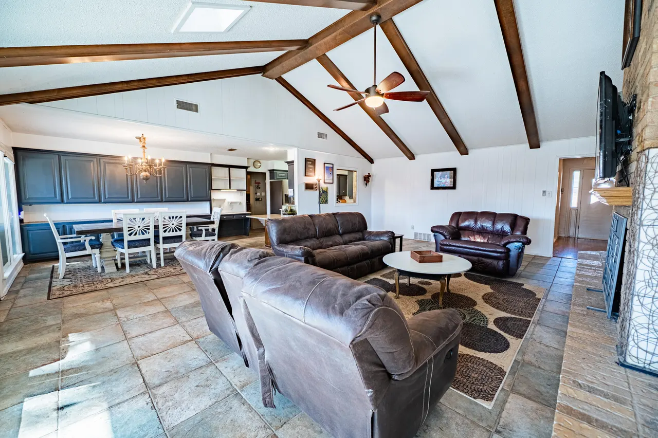 Photo 8 — 3803 66th Street, Lubbock, TX 79413