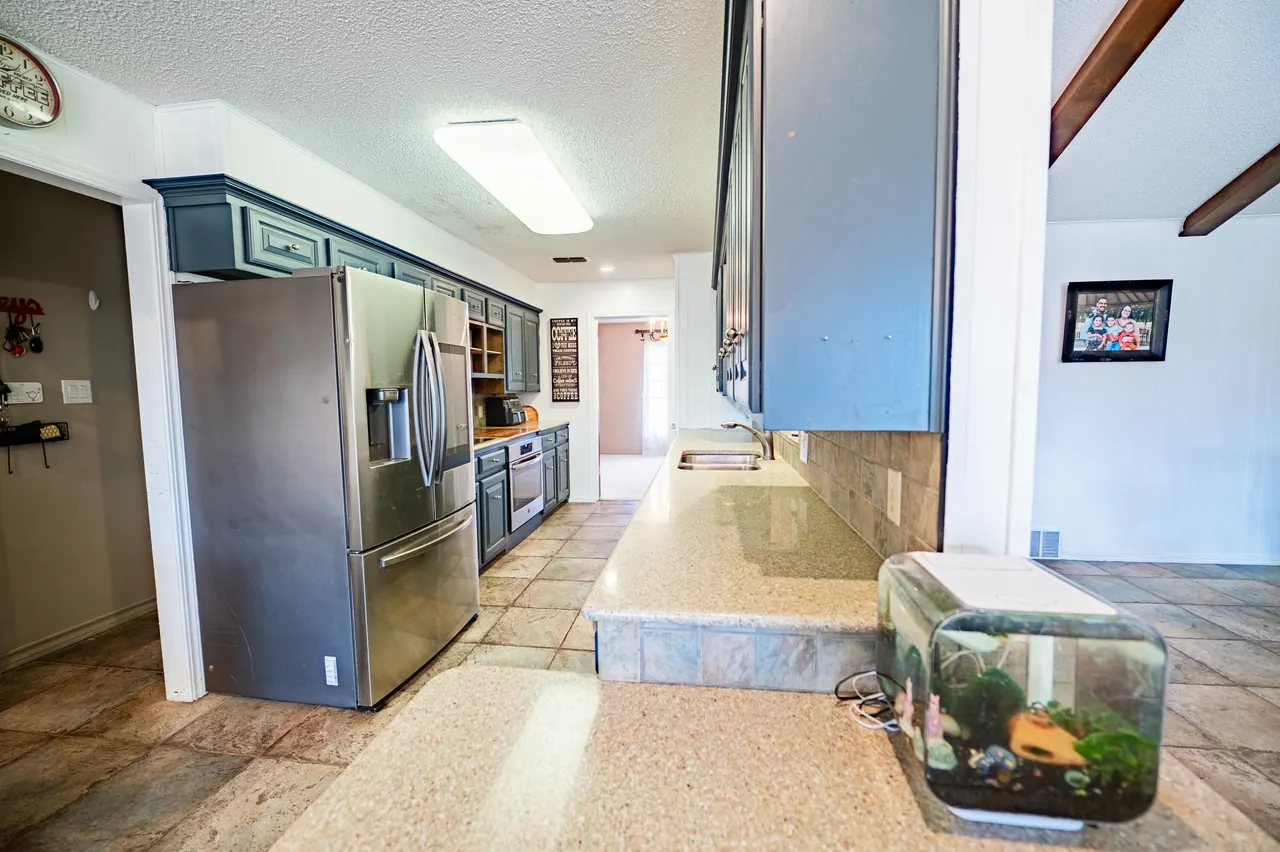 Photo 11 — 3803 66th Street, Lubbock, TX 79413