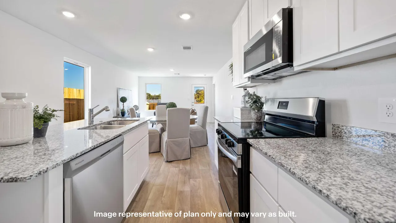 Photo 6 — 226 16th Street, Wolfforth, TX 79382