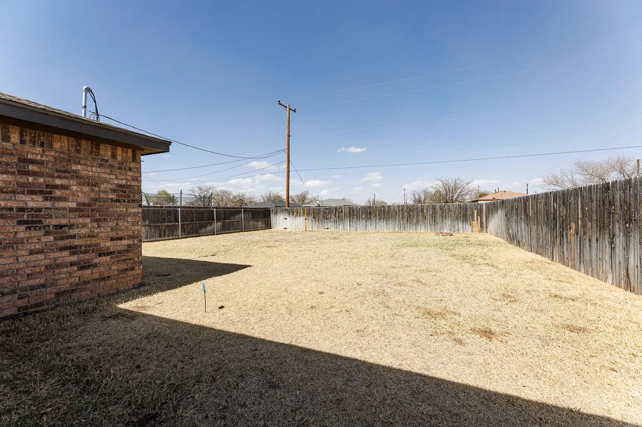 Photo 38 — 6304-1 25th Street, Lubbock, TX 79407