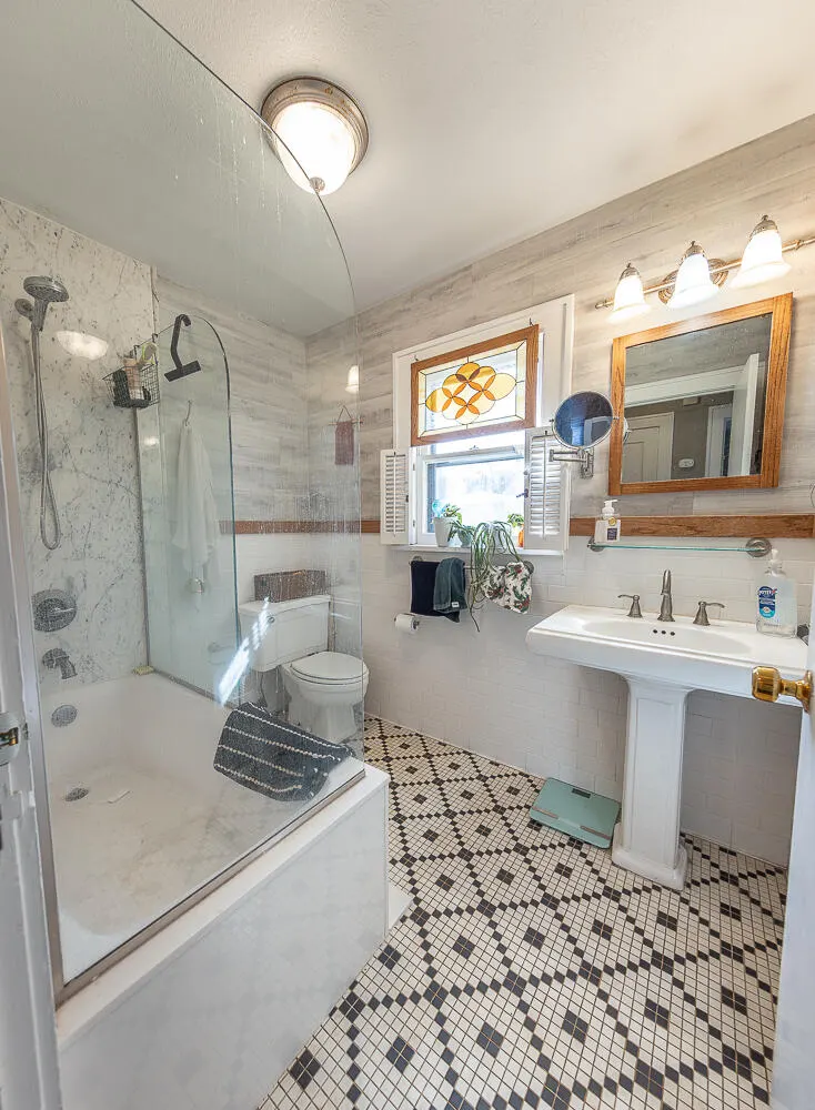 Photo 10 — 1919 31st Street, Lubbock, TX 79411