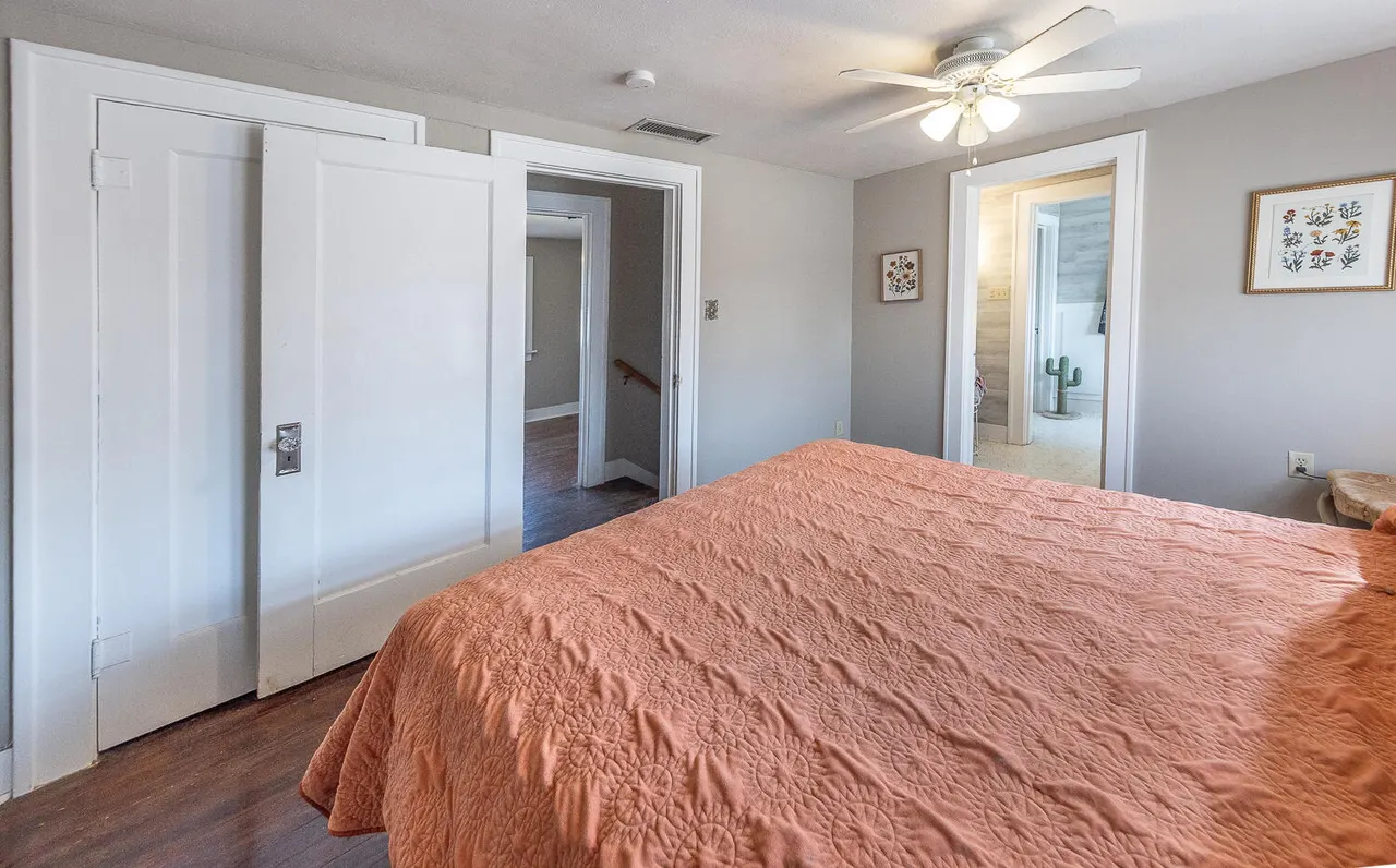 Photo 13 — 1919 31st Street, Lubbock, TX 79411