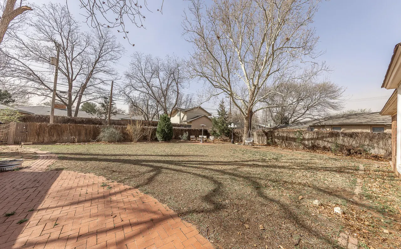 Photo 18 — 1919 31st Street, Lubbock, TX 79411