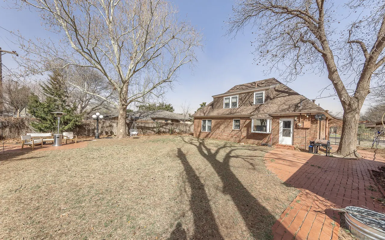 Photo 19 — 1919 31st Street, Lubbock, TX 79411