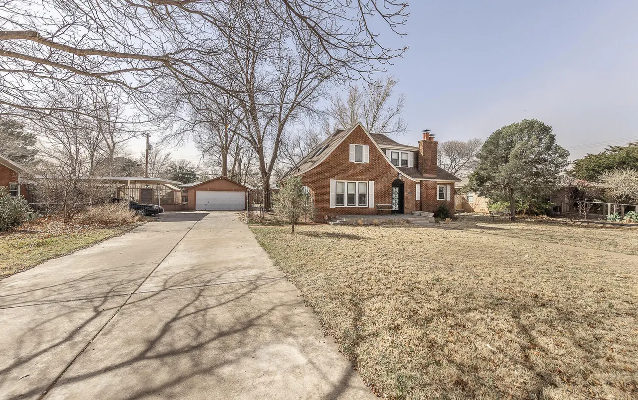 Photo 24 — 1919 31st Street, Lubbock, TX 79411
