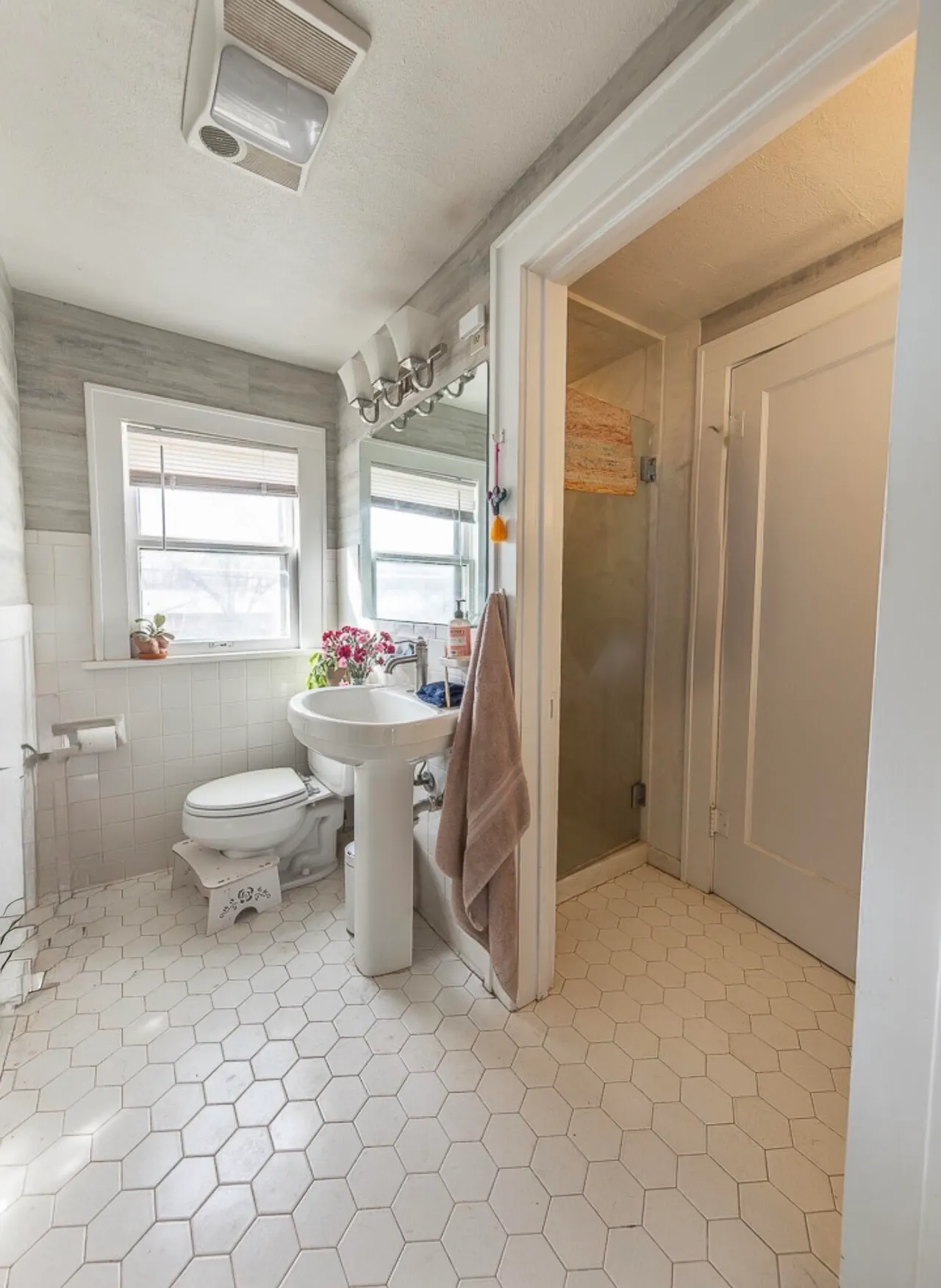 Photo 14 — 1919 31st Street, Lubbock, TX 79411