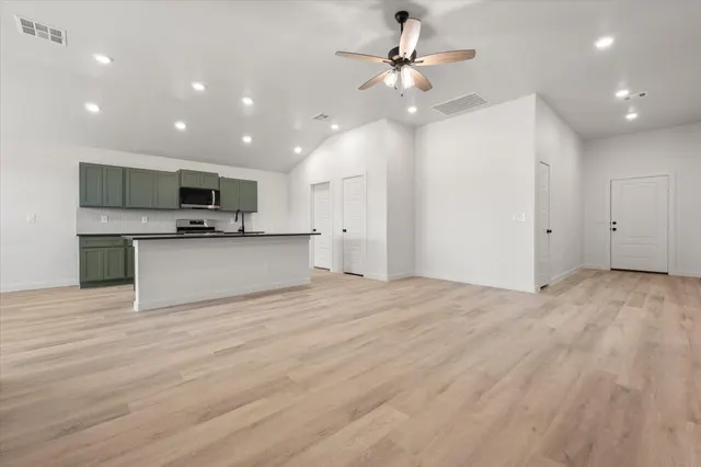 Photo 8 — 3017 137th Street, Lubbock, TX 79423