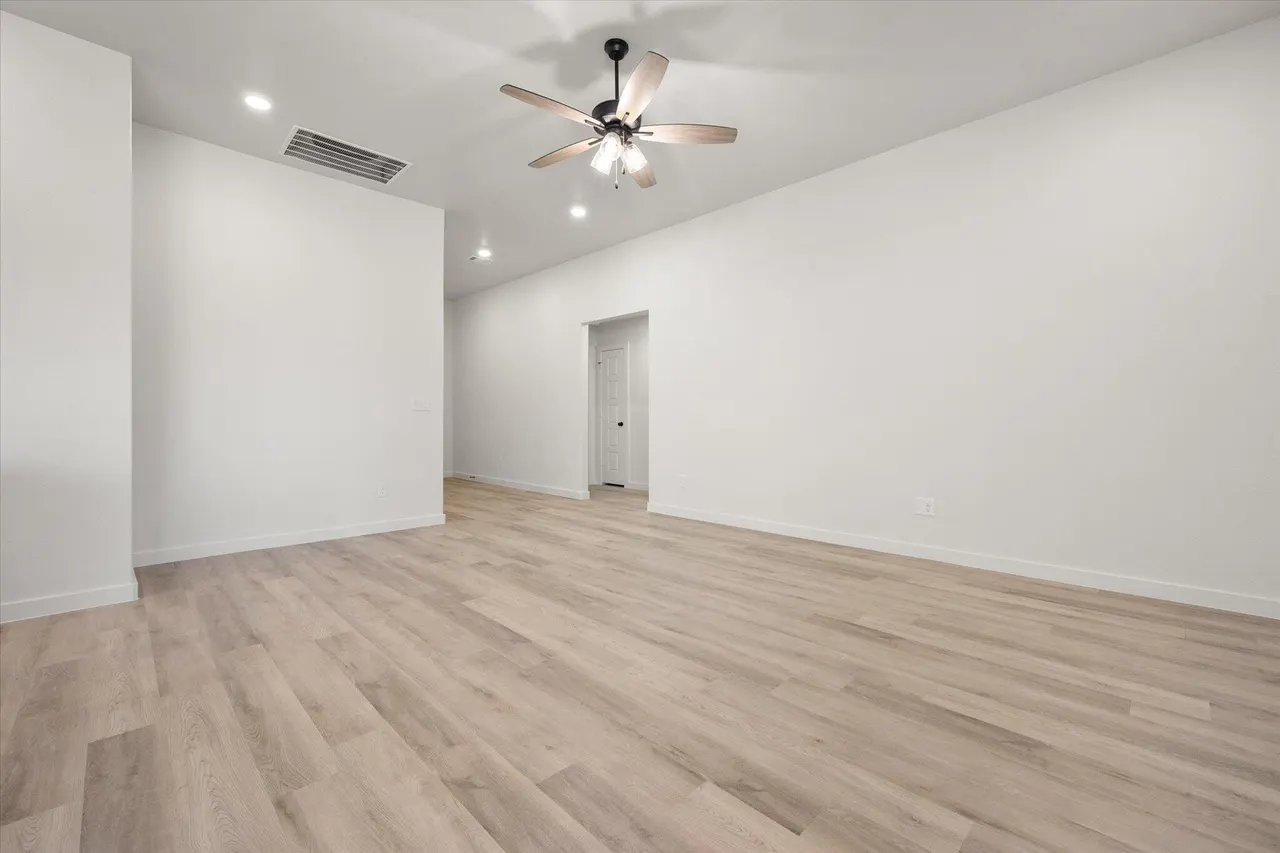 Photo 9 — 3017 137th Street, Lubbock, TX 79423