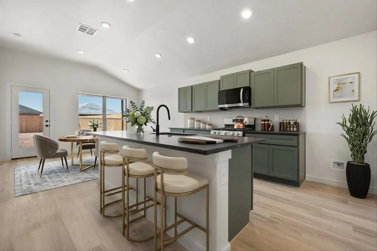 Photo 10 — 3017 137th Street, Lubbock, TX 79423