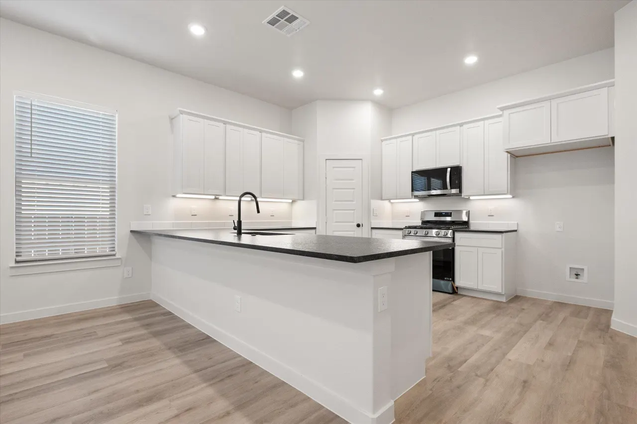 Photo 10 — 2421 Bryan Avenue, Wolfforth, TX 79382
