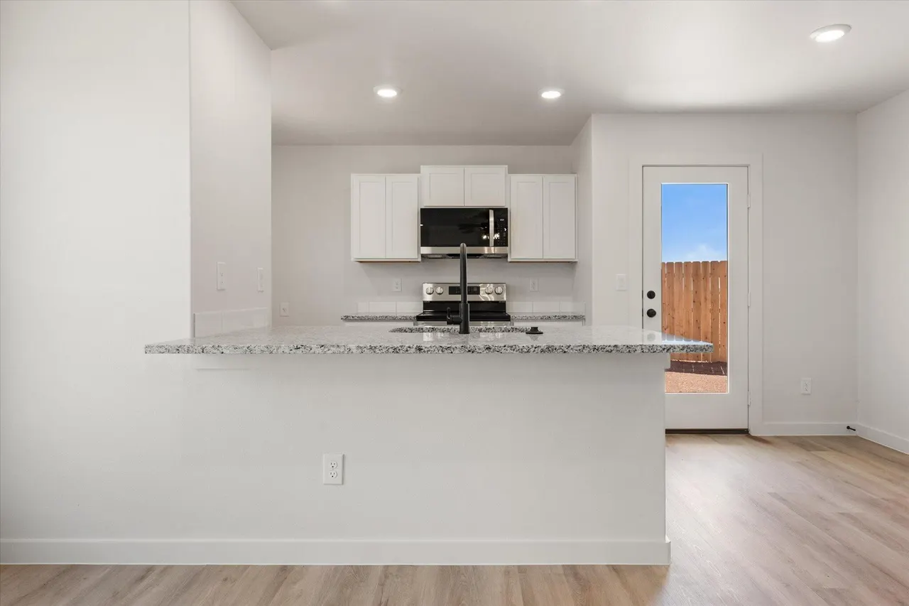 Photo 12 — 519 E 24th Street, Wolfforth, TX 79382