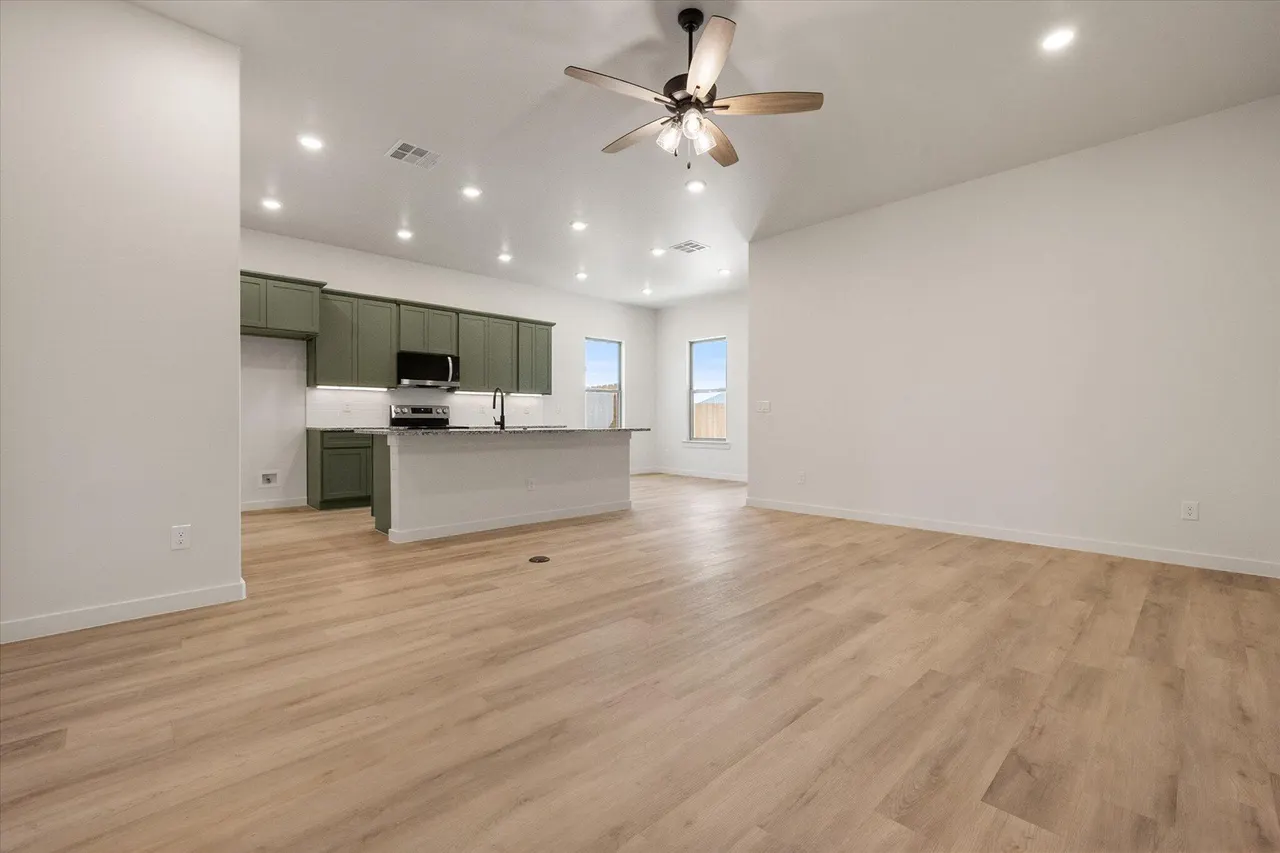 Photo 9 — 3031 137th Street, Lubbock, TX 79423