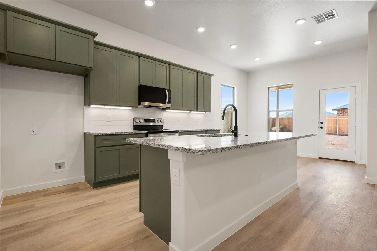 Photo 14 — 3031 137th Street, Lubbock, TX 79423