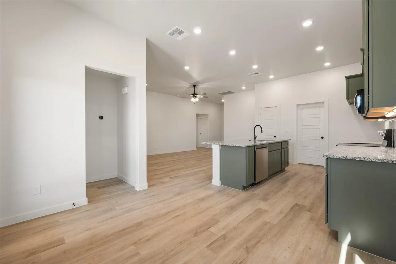 Photo 17 — 3031 137th Street, Lubbock, TX 79423