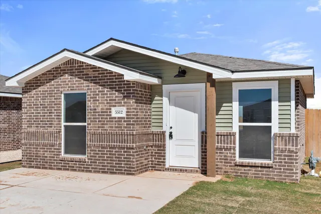 Photo 3 — 5512 Smith  Street, Lubbock, TX 79416