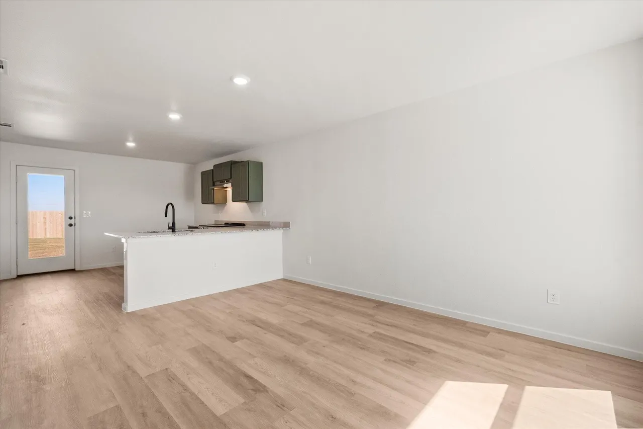 Photo 5 — 5512 Smith  Street, Lubbock, TX 79416