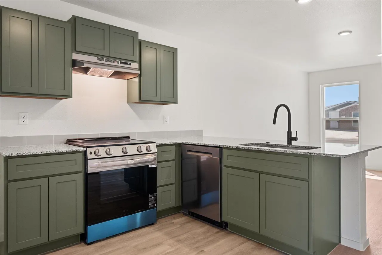 Photo 13 — 5512 Smith  Street, Lubbock, TX 79416