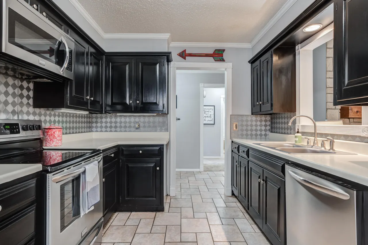 Photo 15 — 4505 62nd Street, Lubbock, TX 79414