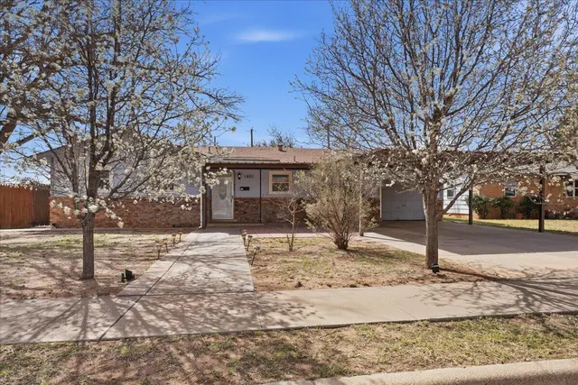 Front exterior — 1601 70th Place, Lubbock, TX 79412
