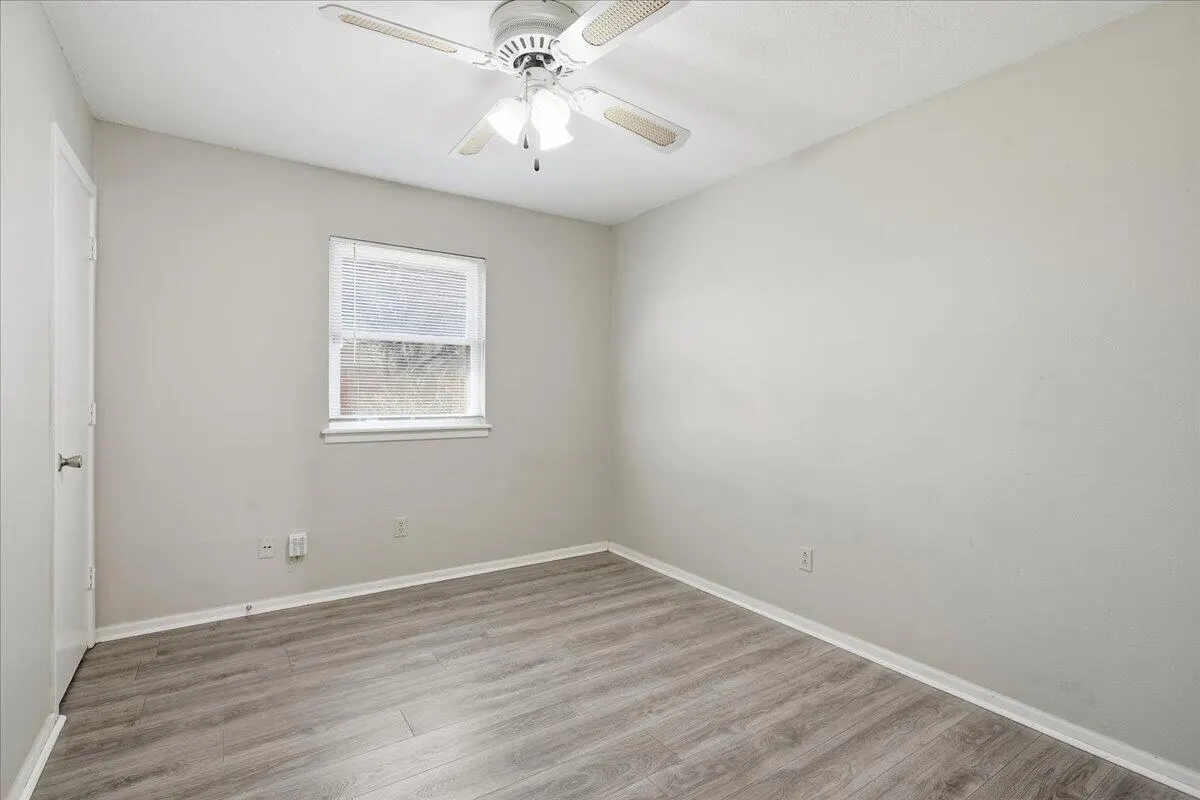 Photo 12 — 1601 70th Place, Lubbock, TX 79412