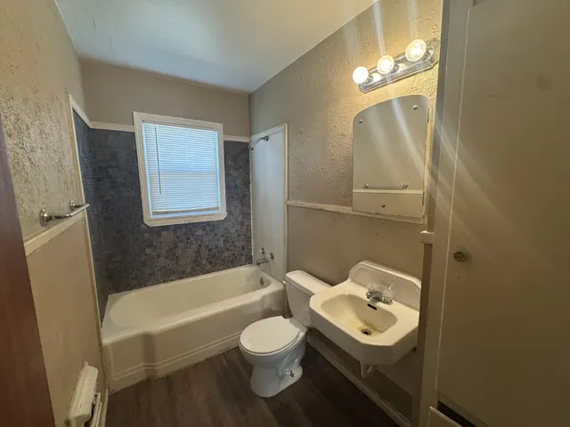 Photo 6 — 2118 33rd Street B, Lubbock, TX 79411
