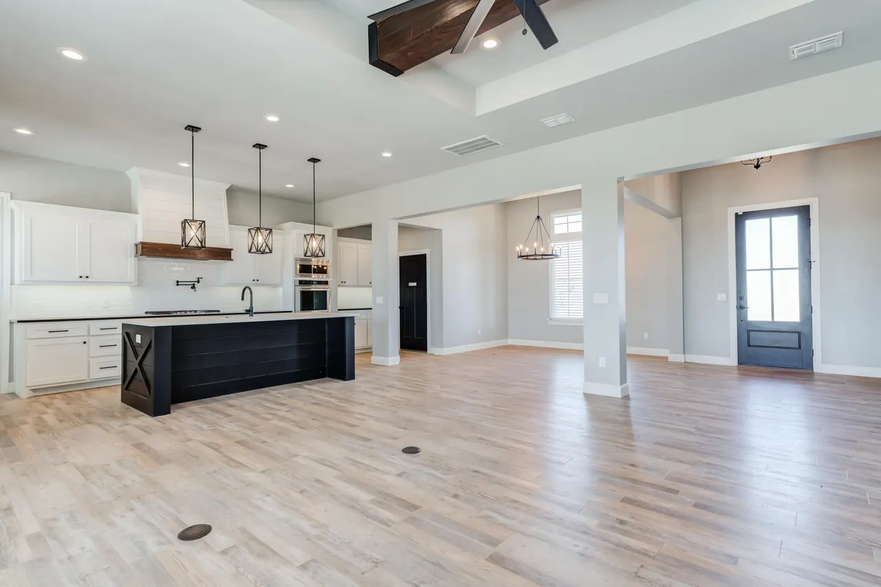 Photo 6 — 1057 Hawk Lane, New Home, TX 79381
