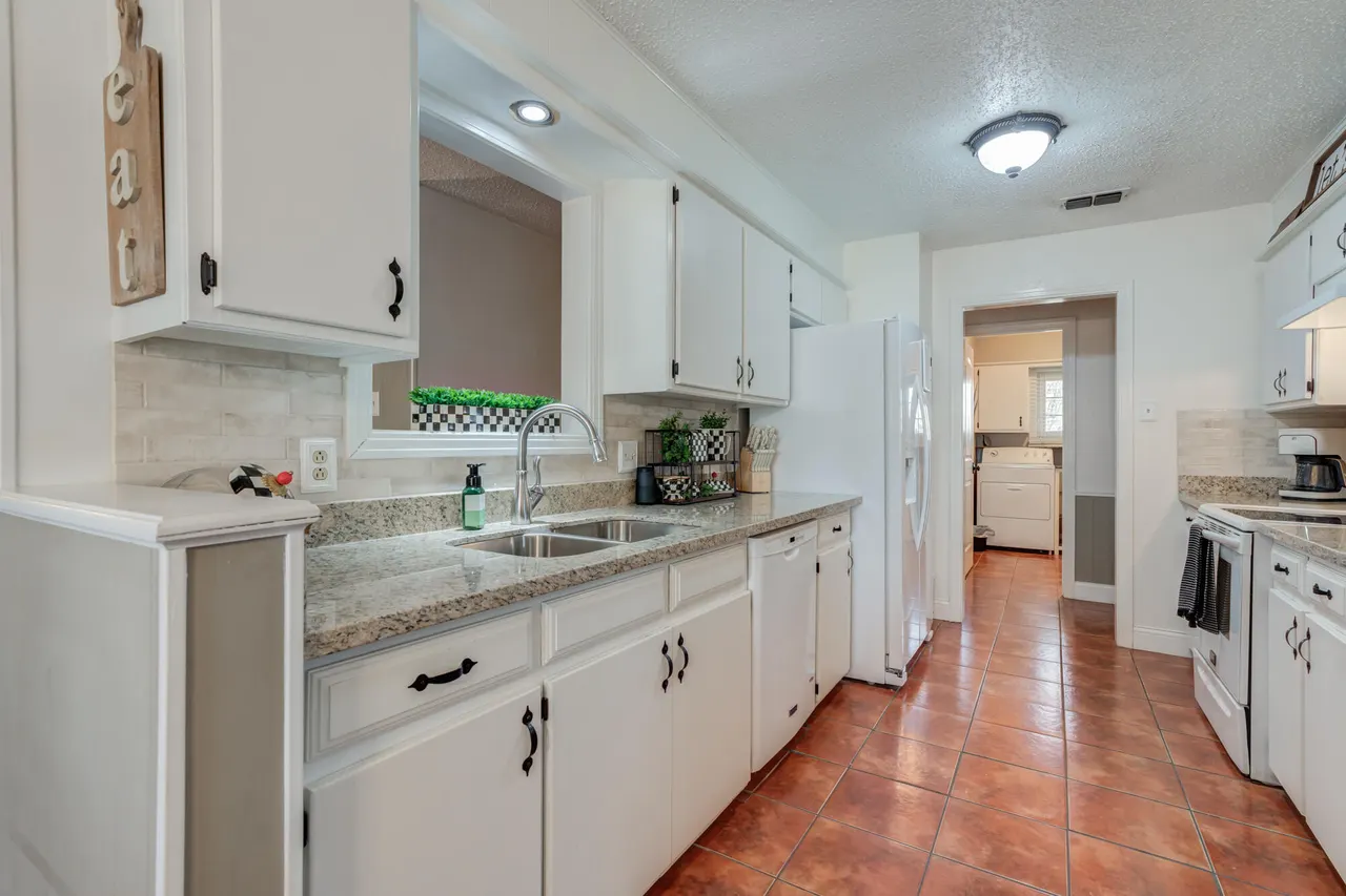 Photo 19 — 5012 57th Street, Lubbock, TX 79414