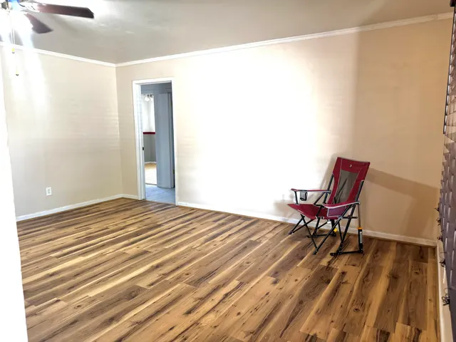 Photo 4 — 5402 7th Street, Lubbock, TX 79416