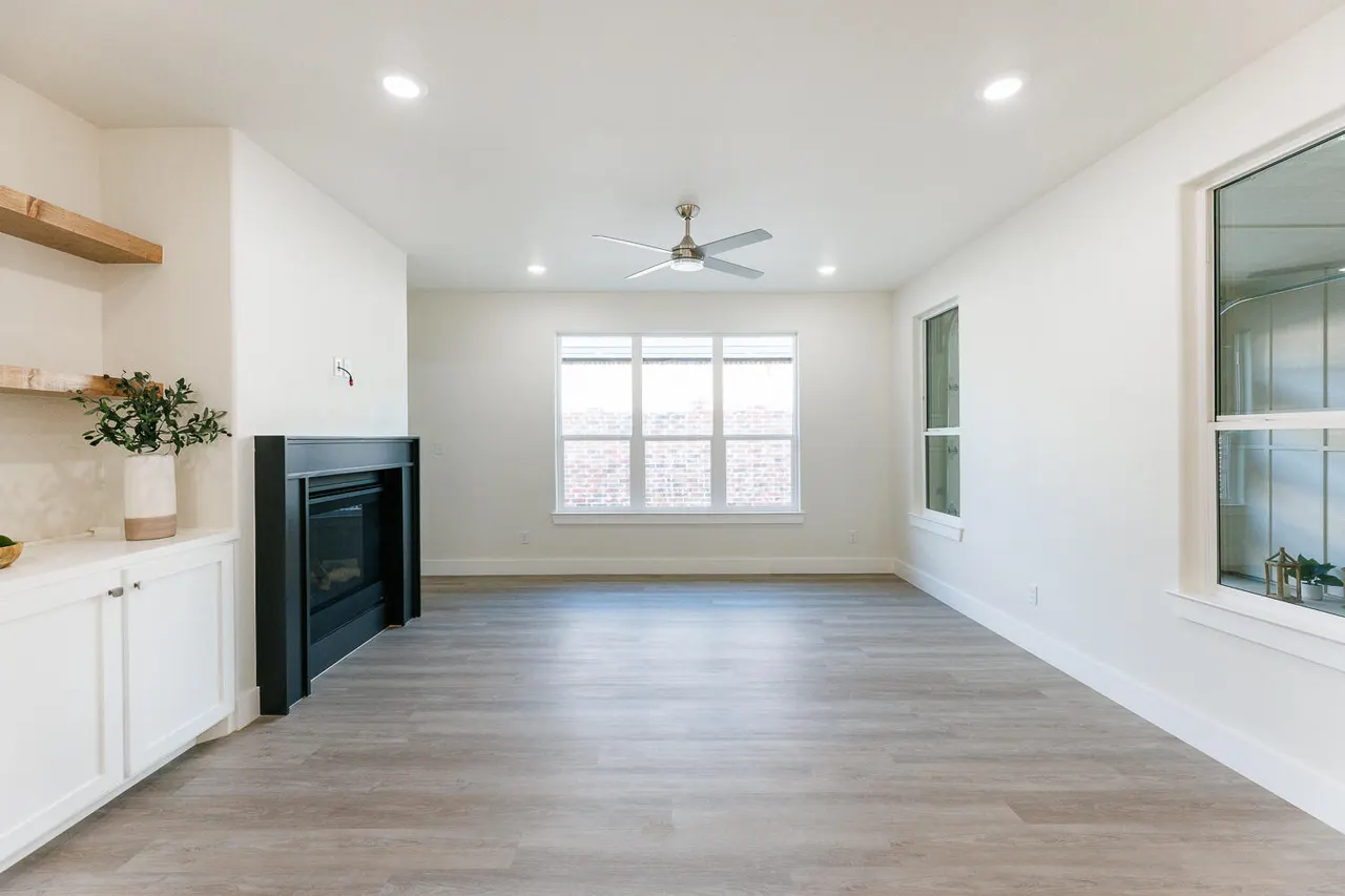 Photo 11 — 3819 58th Street, Lubbock, TX 79413